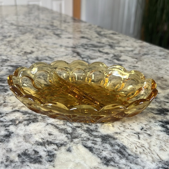 Anchor Hocking Fairfield Amber Divided Dish - Picture 3 of 6